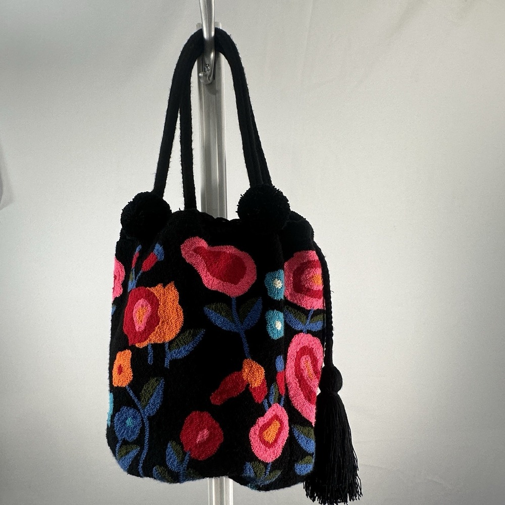 Black Wayuu Colombia Mochila Fuzzy Floral Bucket Bag Pom Poms (b38)